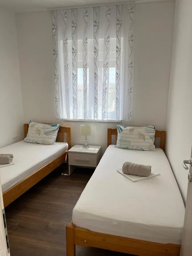 Apartmani Anloma Lorainne Povljana Apartment